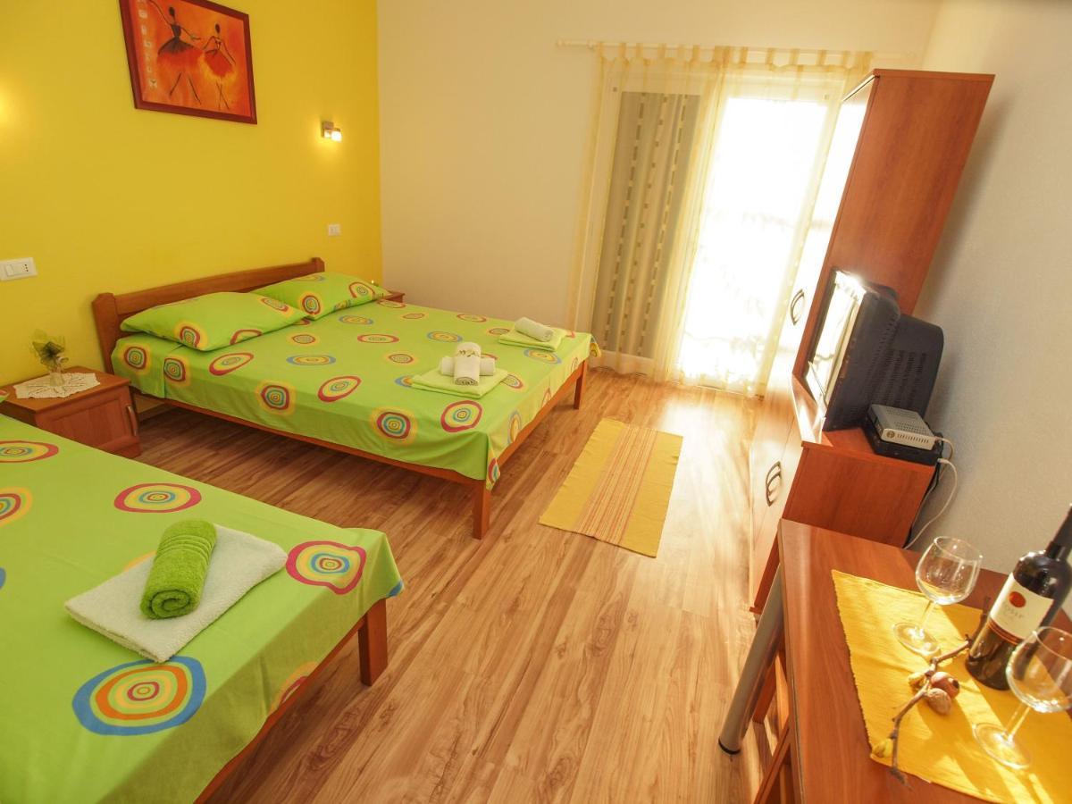Apartment Puharic Makarska