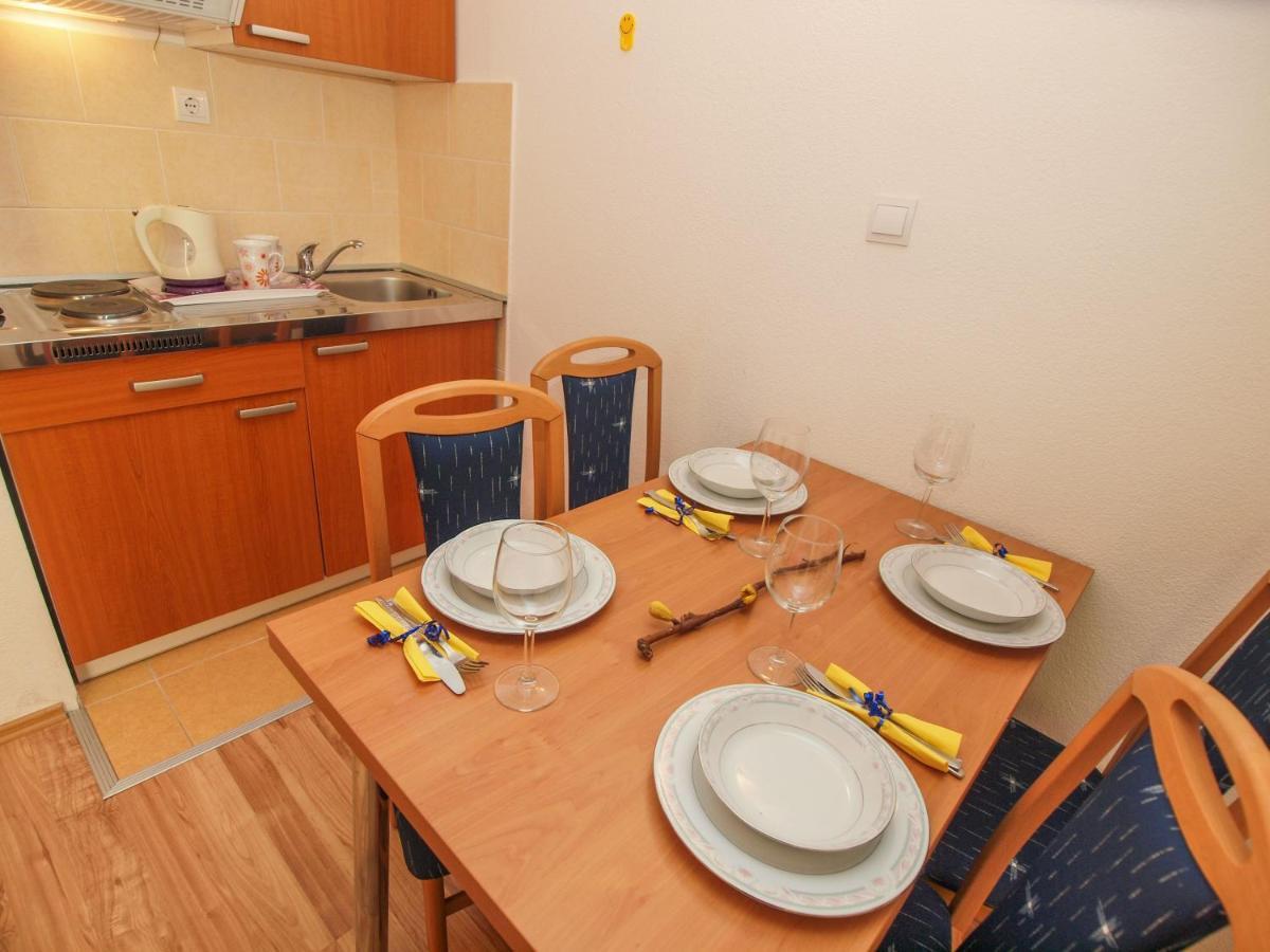 Apartment Puharic Makarska